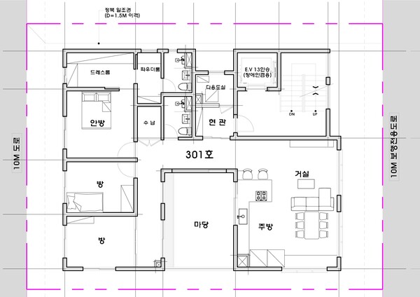 3층 단독주택 평면도, 단독주택의 당호 이안정을 건물명으로 쓰고 있다. 안쪽 방은 툇마루를 통해 마당으로 드나들 수 있어서 한옥에 사는 느낌이 들게 된다.