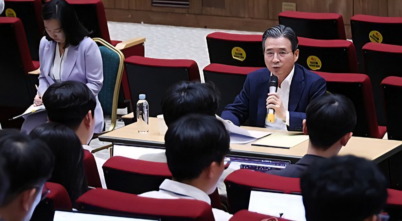 김용범 정책실장이 8월 20일 용산 대통령실에서 기자간담회를 하고 있다. /연합뉴스