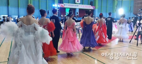 댄스계에도 아직 일제 강점기에 쓰던 용어가 살아 있다. 모르고도 쓴다. /사진=강신영