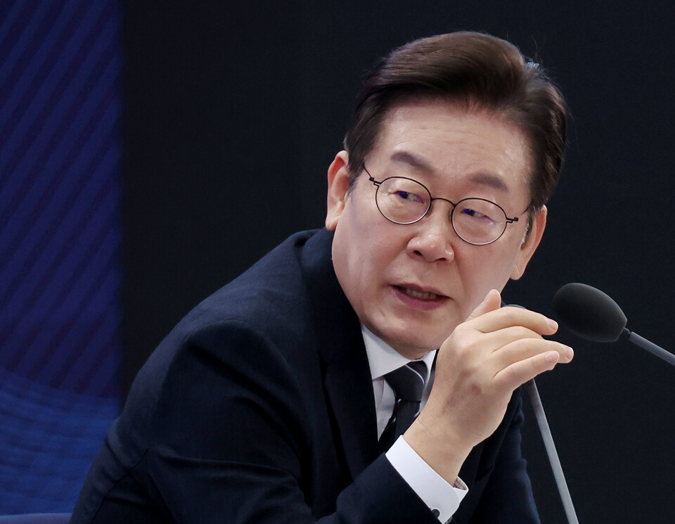 이재명 대통령이 지난 5일 인천 송도 컨벤시아에서 열린 바이오 혁신 토론회에서 발언하고 있다. /연합뉴스