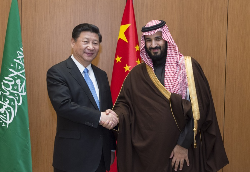 중국 4대 국책은행이 사우디 아람코 자푸라 가스 프로젝트에 30억 달러 이상을 대출하며 전체 자금의 3분의 1을 책임졌다. 다만 블랙록이 주도한 110억 달러 합작 투자에는 불참했다. 전문가들은 미·중 갈등이 자금 행보를 갈라놓았다고 분석한다. /연합뉴스