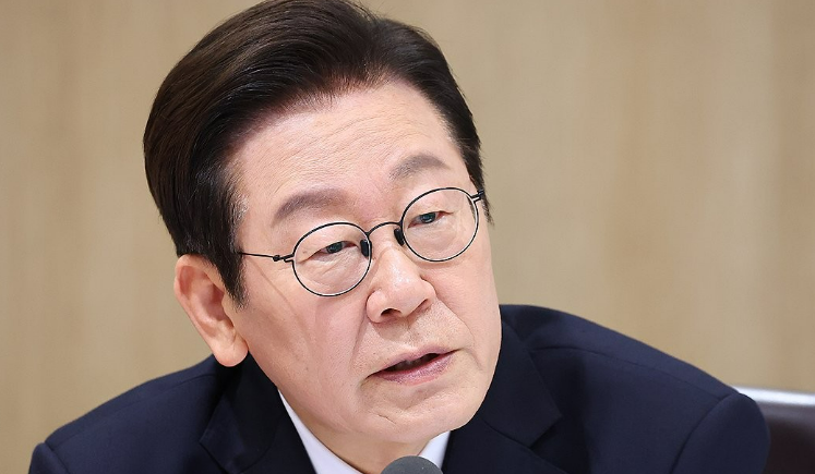 이재명 대통령이 지난 9월 30일 용산 대통령실에서 열린 제44회 국무회의에서 발언하고 있다. /연합뉴스