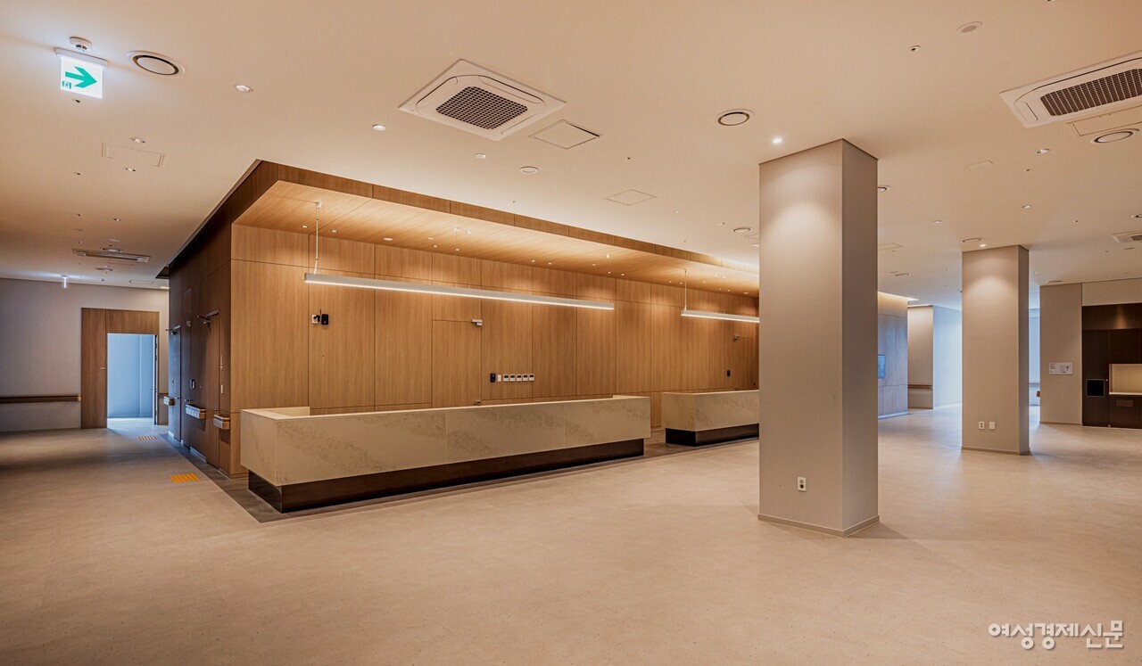 인테리어를 모두 마치고 병원 입주를 기다리고 있는 라우어 병원/이한세 객원기자