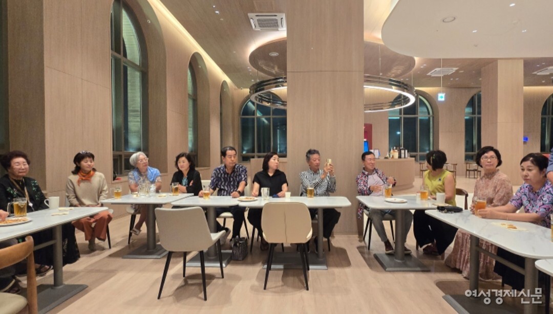 합창단원과 함께 하는 생맥주 회식/권혁명 제공