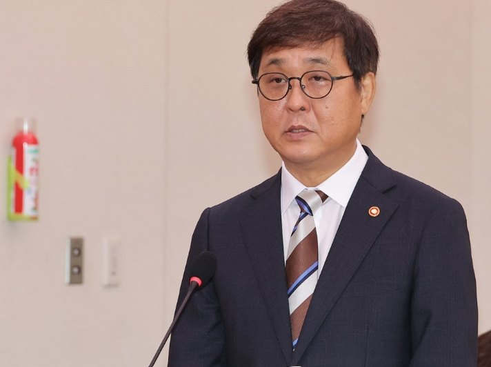 최휘영 문화체육관광부 장관이 지난 14일 서울 여의도 국회에서 열린 문화체육관광위원회 국정감사에서 발언하고 있다. /연합뉴스