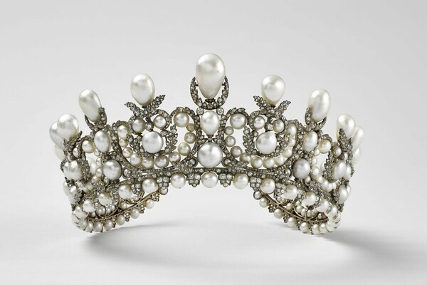 '유제니 황후의 티아라' 1853년 제작 /루브르 박물관