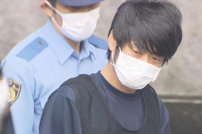 지난 2022년 7월 아베 일본 전 총리를 살해한 피의자 야마가미 데쓰야. /게티이미지뱅크