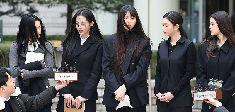 걸 그룹 뉴진스와 가요 기획사 어도어 간 전속 계약이 유효하다는 법원 판단이 나왔다. 이에 뉴진스 측은 즉각 항소 의사를 밝혔다. /연합뉴스