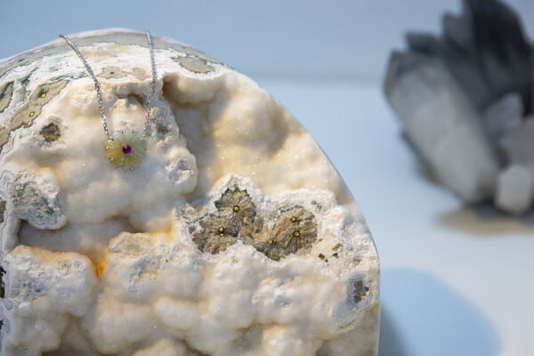 ‘플라워’ 컬렉션 목걸이 /문소이