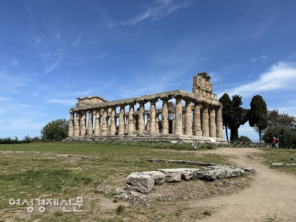 파에스툼의 헤라 신전. 헤라 신전 중에서 규모가 가장 크고 잘 보존된 신전이다. /사진=박재희