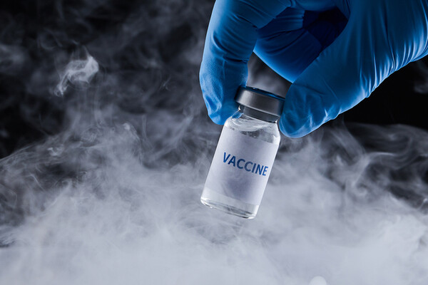 독감 환자가 지난해 이맘때의 14배로 급증했다. 백신 표적과 실제 유행 바이러스 간 불일치가 원인으로 지목된다. /게티이미지뱅크