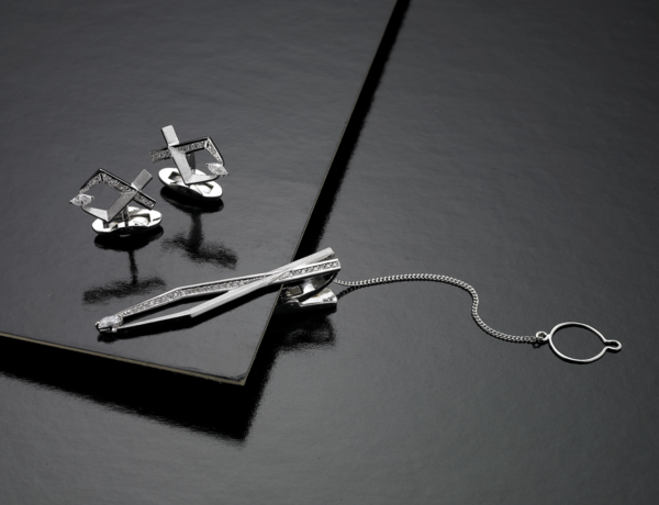 ‘다이아몬드 트위저 넥타이핀’ 손유학 디자이너 作 /주얼인북스