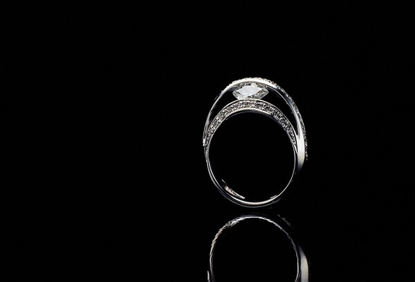 ‘동반’ 손유학 디자이너 作 /주얼인북스